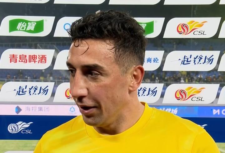 主场首胜背后的故事;戴维森进球加持,家人般团队精神闪耀赛场。 体育新闻 主场首胜背后的故事;戴维森进球加持,家人般团队精神闪耀赛场。 体育新闻