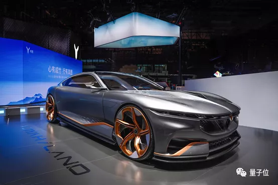  市场焦虑与逻辑破局：从岚图模式看高端电动车的思维演进 情感心理 市场焦虑与逻辑破局：从岚图模式看高端电动车的思维演进 情感心理