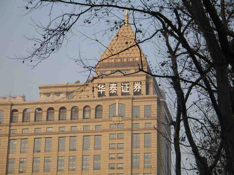  云端协议的背后：从合作伙伴视角看企业合规的隐形代价 企业服务