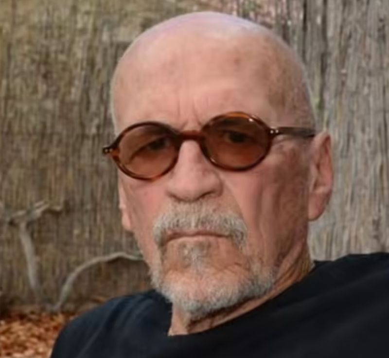  机密简报背后的技术真相：外星议题如何撕裂美国政治信任体系 新闻