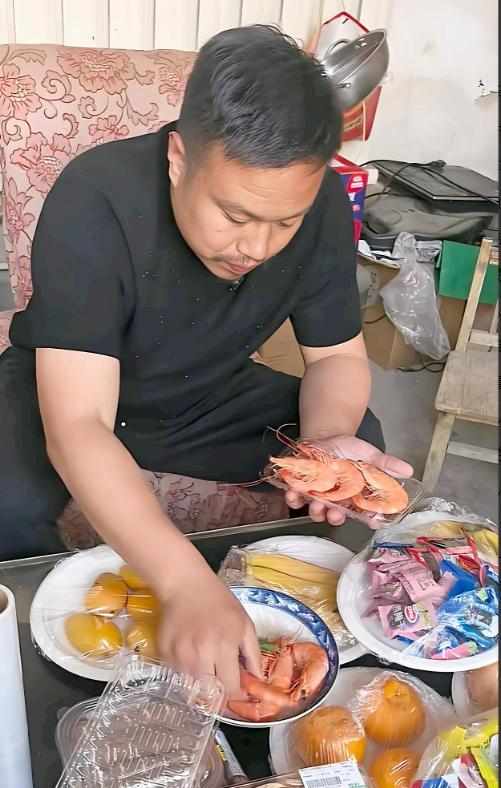  【深度复盘】从邻里口角到灭门惨案：农村土地权属争议的法律盲区与防控机制 新闻 【深度复盘】从邻里口角到灭门惨案：农村土地权属争议的法律盲区与防控机制 新闻