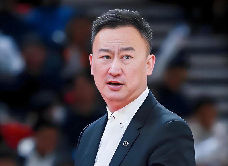  【战术拆解】刘维伟的“断舍离”：顶薪球员边缘化背后的冠军思维 体育新闻