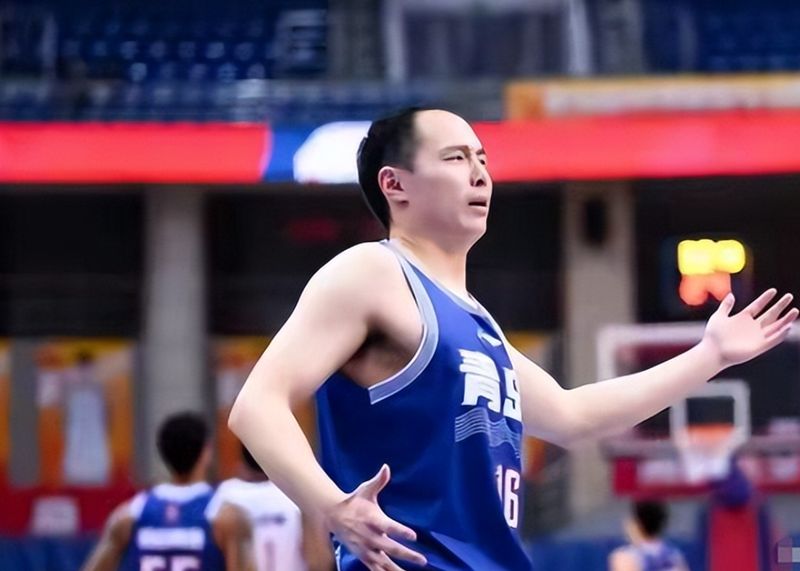  【战术拆解】刘维伟的“断舍离”：顶薪球员边缘化背后的冠军思维 体育新闻