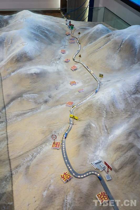  【高原救援技术解密】唐古拉山交警如何与死神赛跑：1036天值守背后的应急体系 新闻 【高原救援技术解密】唐古拉山交警如何与死神赛跑：1036天值守背后的应急体系 新闻