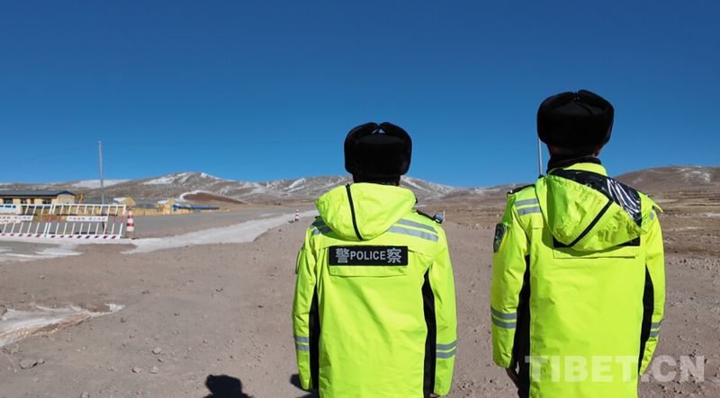  【高原救援技术解密】唐古拉山交警如何与死神赛跑：1036天值守背后的应急体系 新闻 【高原救援技术解密】唐古拉山交警如何与死神赛跑：1036天值守背后的应急体系 新闻