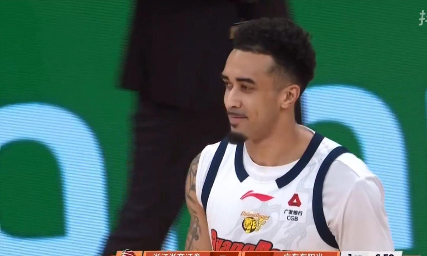  广东宏远赛季双杀广厦：技术战术层面的深度复盘 体育新闻